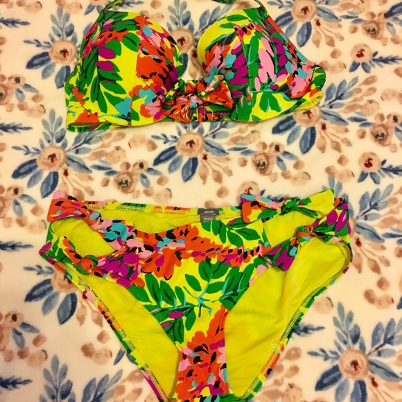 Tropical Aerie Swimsuit - Picture 1 of 3